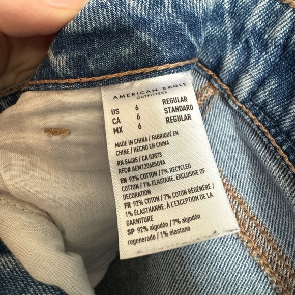 American Eagle Mom Jeans - Picture 3 of 3